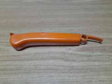 КНОПКА РЫЧАГА ПЕРЕКЛЮЧАТЕЛЯ STIHL HSE 71