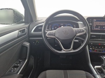 Volkswagen T-Roc I SUV Facelifting 1.5 TSI ACT 150KM 2022 Volkswagen T-Roc 1,5 TSI 150 km, DSG, Serwis ASO, Gwarancja, FV23 1.5, zdjęcie 5