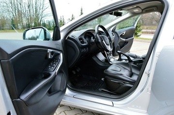 Volvo V40 II Hatchback Facelifting 2.0 D2 120KM 2016 Volvo V40 LiFT Full Led Ocean Race Ledy Digital, zdjęcie 5