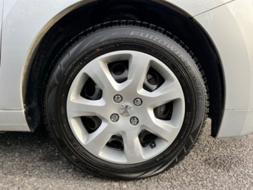 Peugeot 5008 I Minivan 1.6 HDi FAP 110KM 2011 Peugeot 5008 AUTOMAT NAWIGACJA KLIMATYZACJA PARKTRONIC TEMPOMAT HAK GWARA, zdjęcie 17