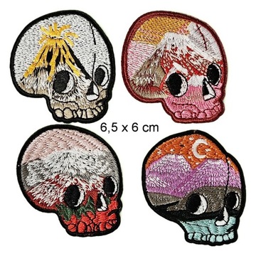 ТЕРМО-НАШИВКИ ЧЕРЕПА 8х10см С ВЫШИВКОЙ МИКС 10 ШТ.