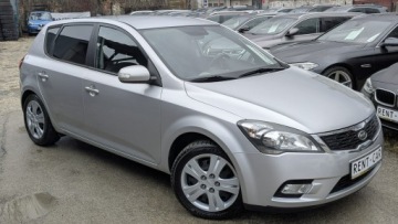 Kia Ceed I Hatchback 5d Facelifting 1.6 CRDi WGT 90KM 2010 Kia Cee'd 1.6D OPŁACONY Bezwypadkowy Klimatronik, zdjęcie 4