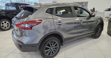 Nissan Qashqai II Crossover Facelifting 1.6 DiG-T 163KM 2018 Nissan Qashqai 1.6 DIG-T 163KM Panoramadach Kamera cofania 1.6 Benzyna, zdjęcie 5