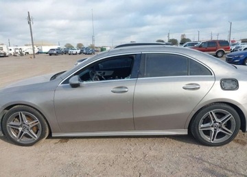 Mercedes Klasa A W177/V177 Sedan 2.0 220 190KM 2019 Mercedes-Benz Klasa A MERCEDES-BENZ A 220 2.0 Benzyna 191KM, zdjęcie 5