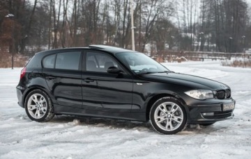 BMW Seria 1 E81/E87 Hatchback 5d E87 1.6 116i 122KM 2008 BMW Seria 1 122KM Lift Navi Alu Pdc Kola Zimowe 1.6 Benzyna 122KM, zdjęcie 2