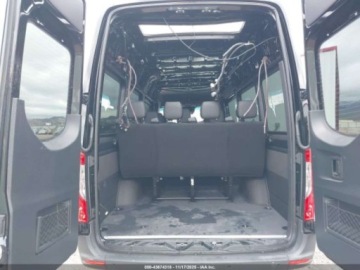 Mercedes Sprinter IV (W907/W910) 2024 Mercedes-Benz Sprinter 2500 High Roof 4-Cyl Diesel Ho 2024 2.0 Diesel 211KM, zdjęcie 5