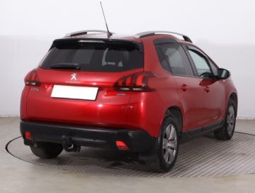 Peugeot 2008 I SUV Facelifting 1.2 PureTech 110KM 2017 Peugeot 2008 1.2 PureTech, Salon Polska, zdjęcie 4