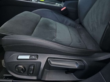 Volkswagen Arteon Fastback Facelifting 2.0 TDI 200KM 2023 Volkswagen Arteon Shooting Brake R-Line DSG, Serwis ASO, VAT 23 2.0 Diesel, zdjęcie 13