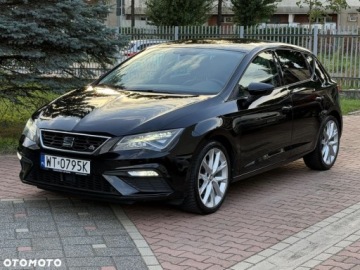Seat Leon III Hatchback Facelifting 1.5 EcoTSI 130KM 2018 Seat Leon Seat Leon 1.5 EcoTSI Evo FR SampS 1.5 Benzyna 131KM