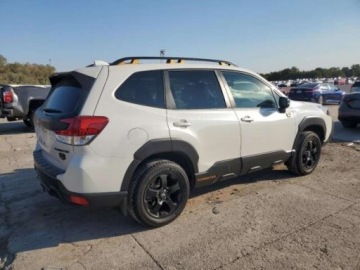 Subaru 2022 Subaru Forester 2022, 2.5L, 4x4, WILDERNESS, po gradobiciu 2.5 Benzyna, zdjęcie 3