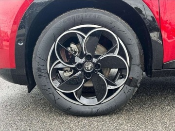 Alfa Romeo Junior SUV 1.2 Hybrid 145KM 2025 ALFA ROMEO Junior Ibrida Q4 Hatchback 1.2 (145KM) 2025, zdjęcie 13