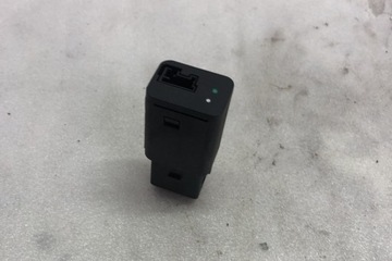 PŘÍDAVNÉ SPONA MULTIMEDIA (AUX/USB) PEUGEOT 2008 II 98313506DX 1.5L