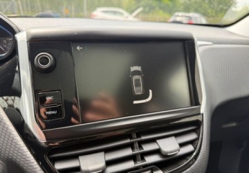 Peugeot 2008 I SUV Facelifting 1.2 PureTech 110KM 2019 Peugeot 2008 1.2 Benzyna 110KM, zdjęcie 15