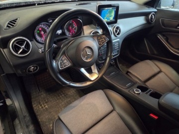 Mercedes GLA I Off-roader 1.6 200 156KM 2016 Mercedes-Benz GLA 200, zdjęcie 16