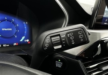 Ford Kuga III SUV 1.5 EcoBoost 150KM 2024 Ford Kuga OFERTA BLACK WEEK 1.5 EcoBoost 150KM Titanium 23 1.5 Benzyna, zdjęcie 18