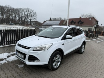 Ford Kuga II SUV 2.0 TDCi 150KM 2015 Ford Kuga 2,0 tdci 150ps bogato wyposażona 193