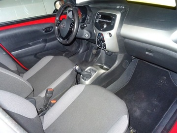 Toyota Aygo II Hatchback 5d 1.0 VVT-i 69KM 2018 Toyota Aygo Samochód w idealnym stanie , niski, zdjęcie 3