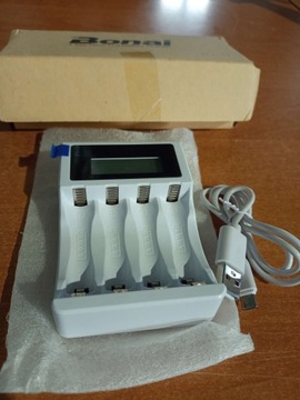 Зарядное устройство Bonai LCD MY-C002 для батарей 4xAA/AAA