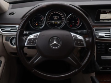 Mercedes Klasa E W212 Kombi Facelifting 220 CDI 170KM 2014 Mercedes E E 220 CDI, 167 KM, Automat, Skóra, zdjęcie 16