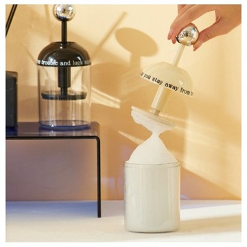 Элегантный черный косметический контейнер для пенки CB44