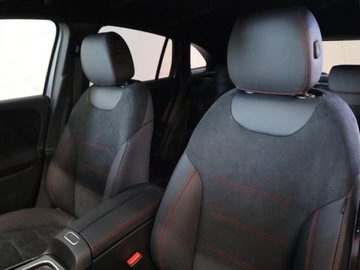 Mercedes GLA II Off-roader Facelifting 2.0 220 190KM 2025 MERCEDES-BENZ GLA 220 4-Matic AMG Line 2.0 (190KM) 2025, zdjęcie 4