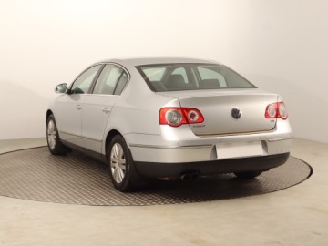 Volkswagen Passat B6 Sedan 1.8 TSI 160KM 2009 VW Passat 1.8 TSI, Salon Polska, Xenon, Klima, zdjęcie 3