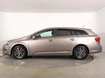 Toyota Avensis III Wagon Facelifting 2.0 D-4D 124KM 2014 Toyota Avensis 2.0 D-4D, Klima, Klimatronic, zdjęcie 2