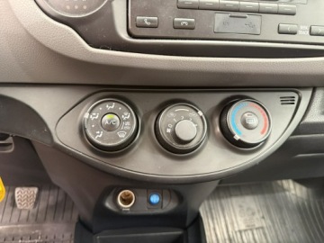 Toyota Yaris III Hatchback 5d Facelifting 2017 1.5 Dual VVT-iE 111KM 2020 Toyota Yaris 1.5 benz/lpg 1wł. SalonPL, zdjęcie 19