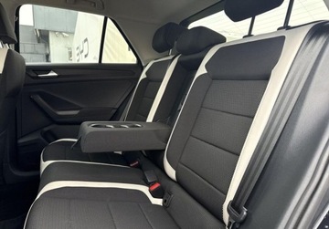 Volkswagen T-Roc I SUV 1.5 TSI ACT 150KM 2021 Volkswagen T-Roc 1.5 Benzyna 150KM, zdjęcie 18