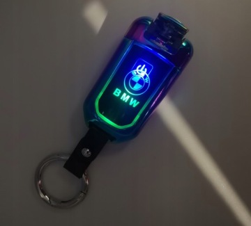 АВТОМОБИЛЬНЫЙ БРЕЛОК AUDI RGB СВЕТОДИОДНАЯ ЗАЖИГАЛКА ПОДАРОЧНАЯ КОРОБКА С БАНТОМ