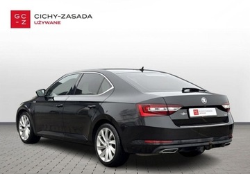 Skoda Superb III Liftback 2.0 TDI 190KM 2018 Skoda Superb Sportline, 4x4, ACC, DCC, Smart Link, Hak, Kamera, FV23 2.0, zdjęcie 2