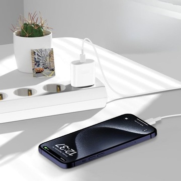 ОРИГИНАЛЬНОЕ СЕТЕВОЕ ЗАРЯДНОЕ УСТРОЙСТВО FAST CHARGER CUB 20 Вт для iPhone FAST CHARGE USB-C