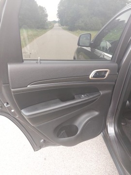 Jeep Grand Cherokee IV Terenowy Facelifting 2016 5.7 352KM 2017 JEEP GRAND CHEROKEE IV (WK, WK2) 5.7 V8 4x4 352KM LIMITED, zdjęcie 21