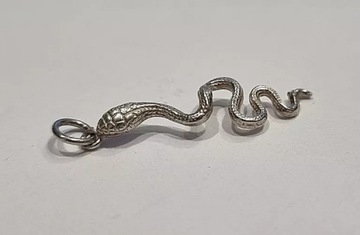 SREBRNA ZAWIESZKA ŻMIJA 925/0,86G/3CM