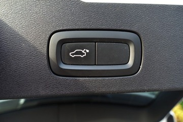Volvo V40 II 2019 Volvo V60 Cross Country salonPL AWD Panorama Kamera Klima 4stref. ACC, zdjęcie 28