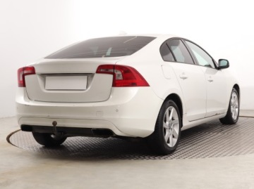 Volvo S60 II Sedan Facelifting 2.0 D4 DRIVE-E 181KM 2014 Volvo S60 D4, 178 KM, Navi, Klima, Klimatronic, zdjęcie 4