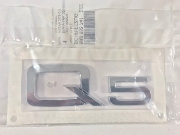 Emblemat maski znaczek chrom AUDI Q5 8R08537412ZZ