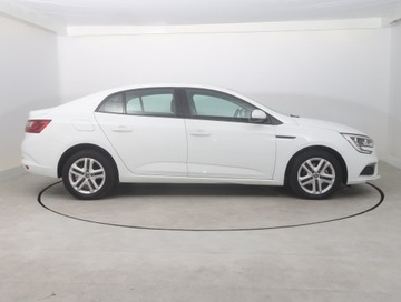 Renault Megane IV Hatchback 5d 1.3 TCe 115 FAP 115KM 2018 Renault Megane 1.3 TCe, Salon Polska, Klima, zdjęcie 5