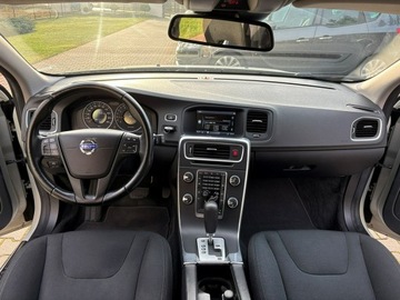 Volvo V60 I Kombi 1.6 T4 180KM 2011 Volvo V60 T4 180 KM Automat Podgrzewane fotele, zdjęcie 7