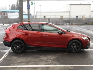 Volvo V40 II Hatchback Facelifting 2.0 D2 120KM 2017 Volvo V40 Cross Country 2.0 D2, Skóra, Navi, zdjęcie 5