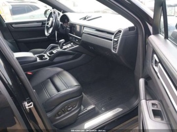 Porsche Cayenne III 2022 Porsche Cayenne 2022 PORSCHE CAYENNE COUPE PLATINUM EDITION 3.0 Benzyna, zdjęcie 12