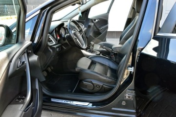 Opel Astra J Sedan 1.4 Turbo ECOTEC 140KM 2014 Opel Astra Sedan 1,4 Turbo 140Km Xenon Ledy Navi, zdjęcie 22