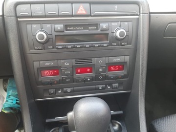 Audi A4 B7 Sedan 2.0 20V 131KM 2006 Audi A4, nowe części !!, stan bdb !!, zdjęcie 13