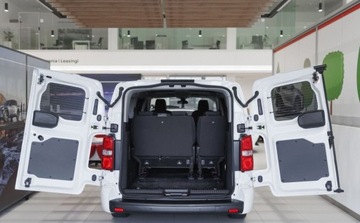 Toyota 2023 Toyota Proace Verso Verso 2.0 D4-D Long Business Aut. 2.0 Diesel 177KM, zdjęcie 19