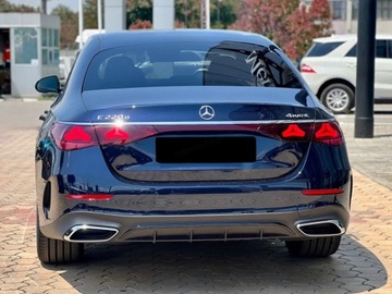 Mercedes Klasa E W214 Sedan 2.0 220d 197KM 2025 E Klasa 220 d 4-Matic AMG 2.0 197KM 2025, zdjęcie 3