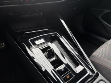 Volkswagen Golf VIII GTI 2.0 TSI 245KM 2024 Volkswagen Golf GTI, 2.0 TSI, 245 KM, skrzynia automatyczna DSG 7-stopniow, zdjęcie 16