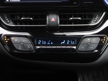 Toyota C-HR I Crossover 1.2L Turbo 116KM 2017 Toyota C-HR 1.2 Turbo, Salon Polska, zdjęcie 15