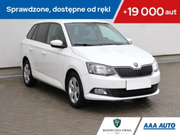 Skoda Fabia III Kombi 1.2 TSI 90KM 2015 Skoda Fabia 1.2 TSI, Salon Polska, Klima