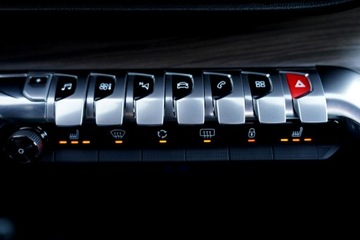 Peugeot 3008 II Plug-In Hybrid Facelifting 1.6 HYBRID 225KM 2022 Peugeot 3008 GT LINE kamera skóra NAWI grip, zdjęcie 26