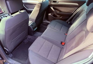 Volkswagen Passat B8 Variant 2.0 TDI BlueMotion SCR 150KM 2018 Volkswagen Passat Volkswagen Passat 2.0 TDI BMT SCR Comfortline DSG7 2.0, zdjęcie 20